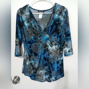 Only Nine Long sleeve Crushed velvet Blue shimmer v neck blouse w Rhinestones